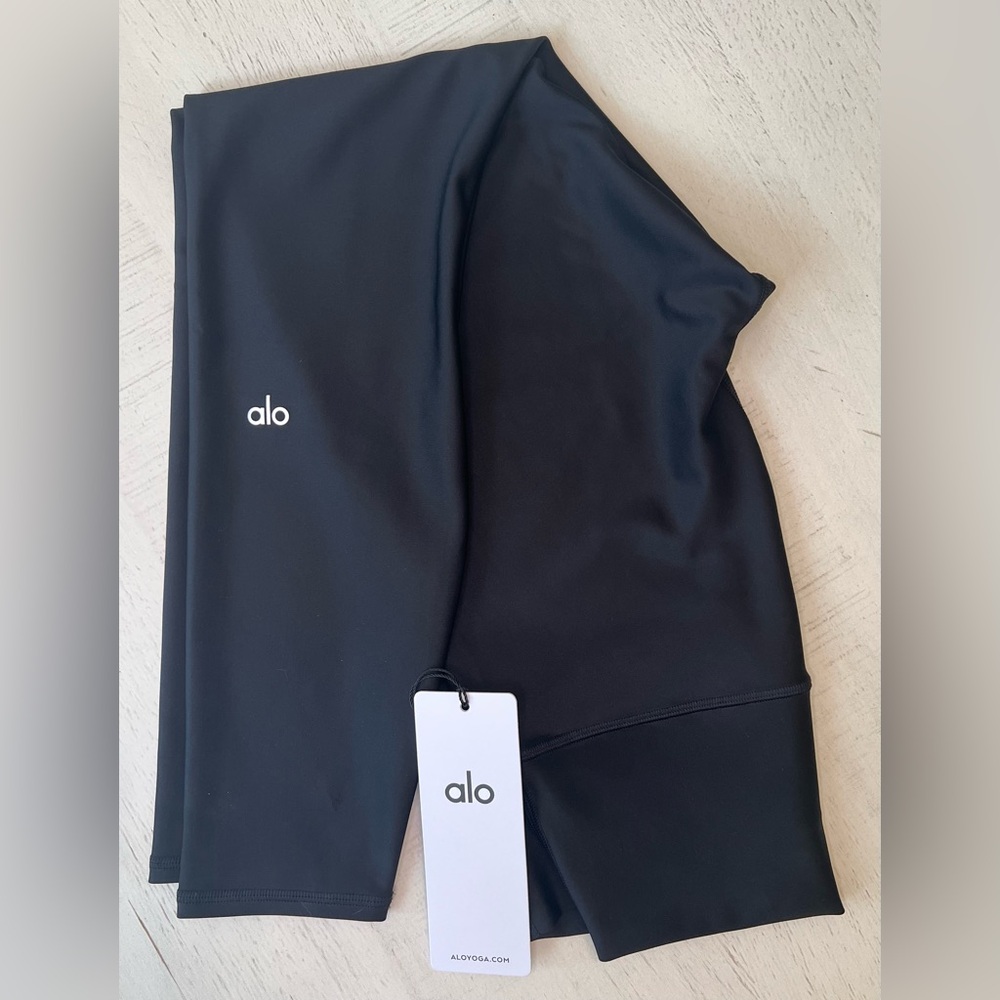 ALO Yoga Classic Black Leggings - Picture 7 of 8